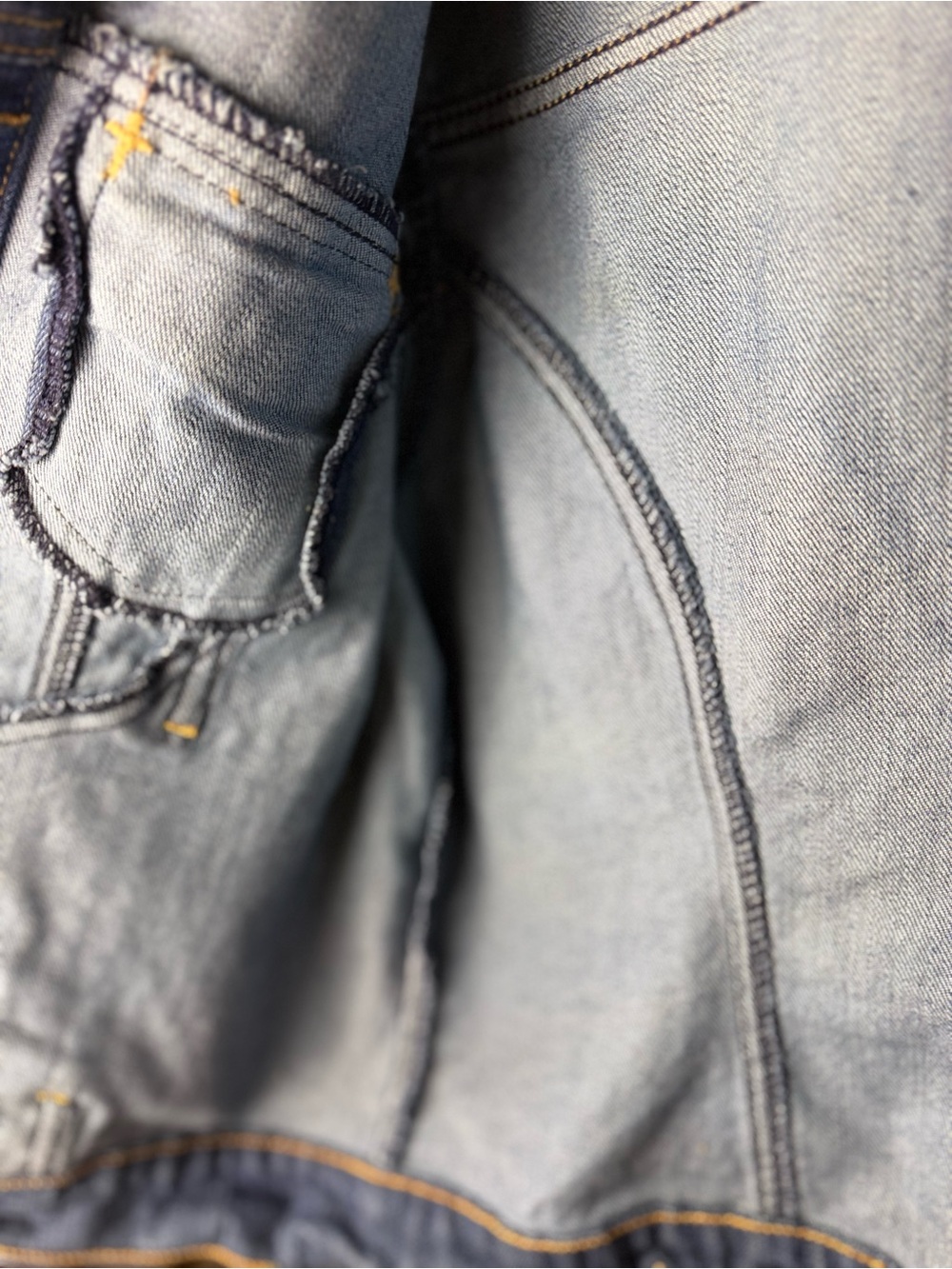 Levi Strauss Signature Denim Trucker Jacket Medium Wash Stretch M - Picture 9 of 9